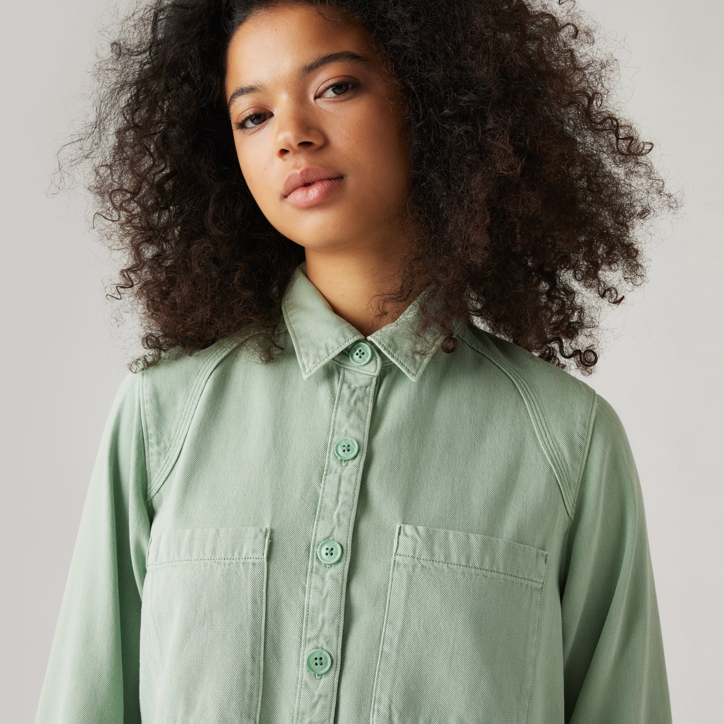 LEVI'S® WOMEN'S TYLA SHIRT - GREEN