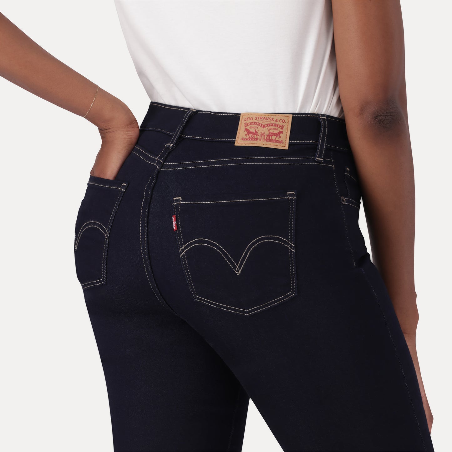 LEVI'S® CURVY SKINNY - DARK INDIGO - WORN IN