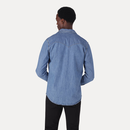 LEVI'S® MEN'S CLASSIC STANDARD FIT WESTERN SHIRT - MED INDIGO - WORN IN