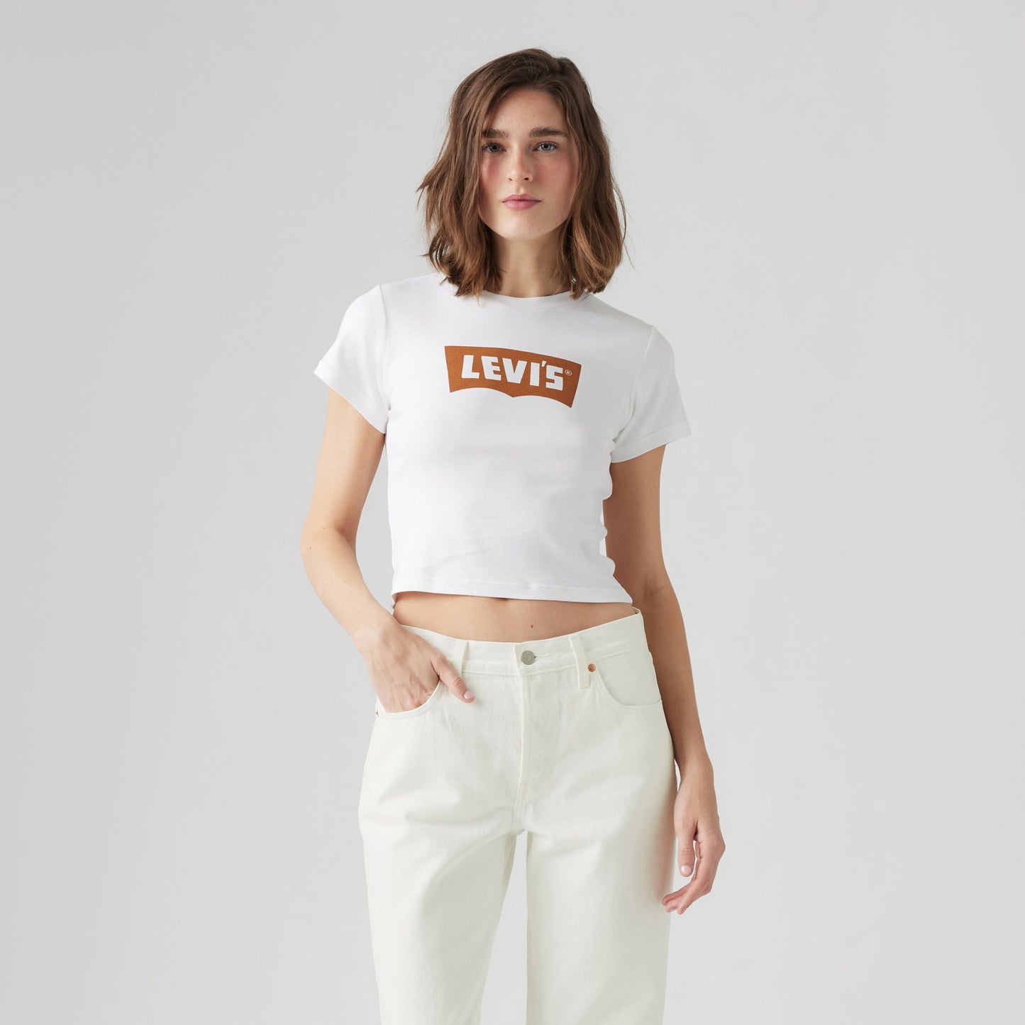 LEVI'S® WOMEN'S GRAPHIC ESSENTIAL SPORTY TEE - WHITE