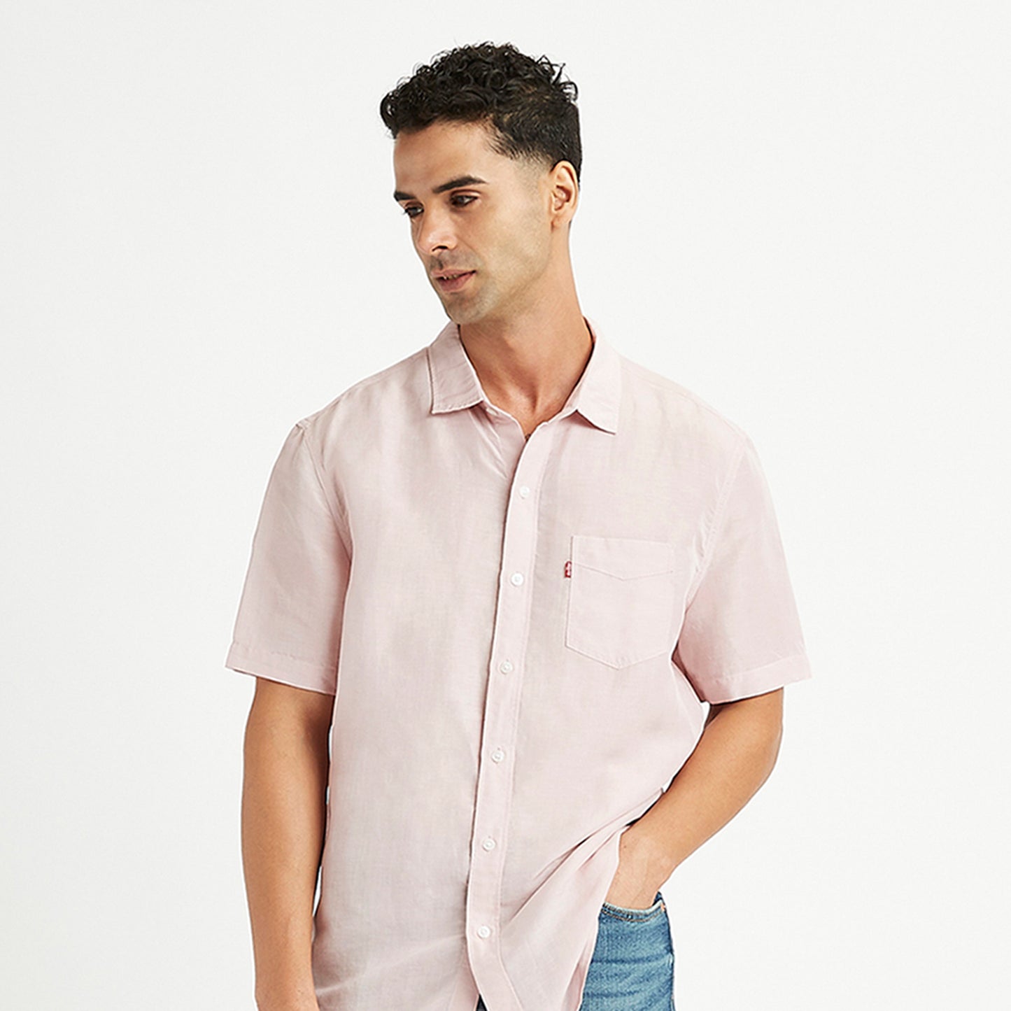 LEVI'S® MEN'S SOLID REGULAR FIT SHIRT - PINK