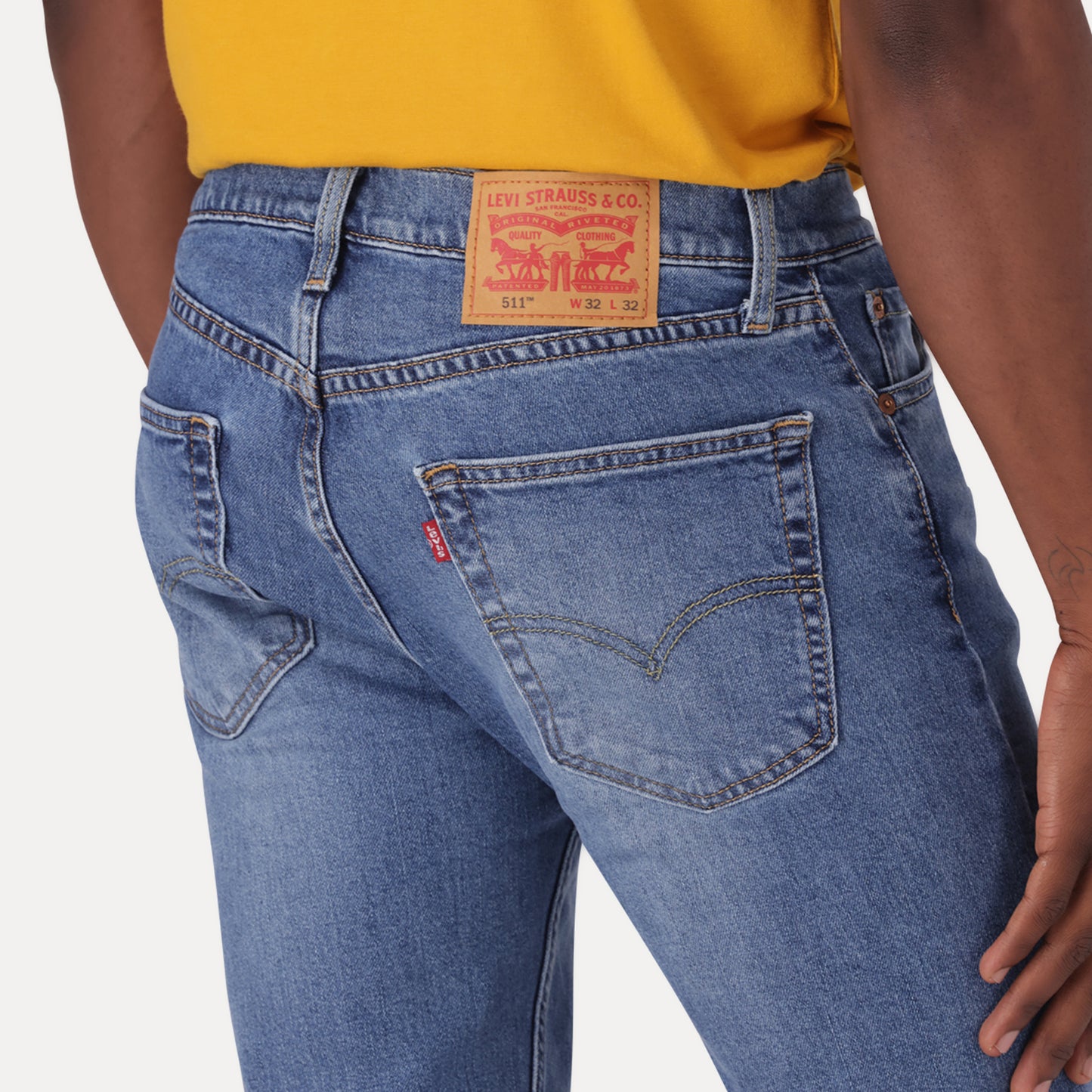 LEVI'S® MEN'S 511™ SLIM JEANS- MED INDIGO - WORN IN