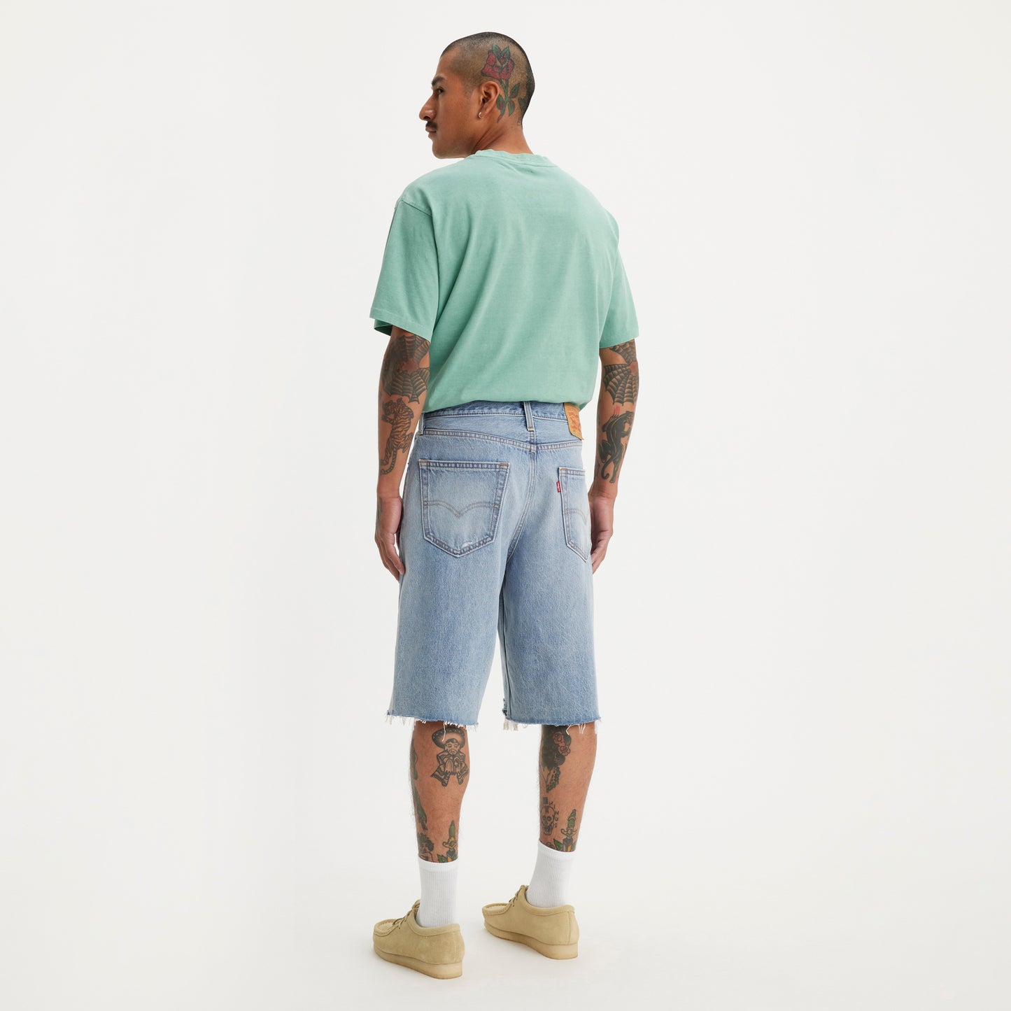 LEVI'S® MEN'S 469 LOOSE SHORTS - LIGHT INDIGO - WORN IN