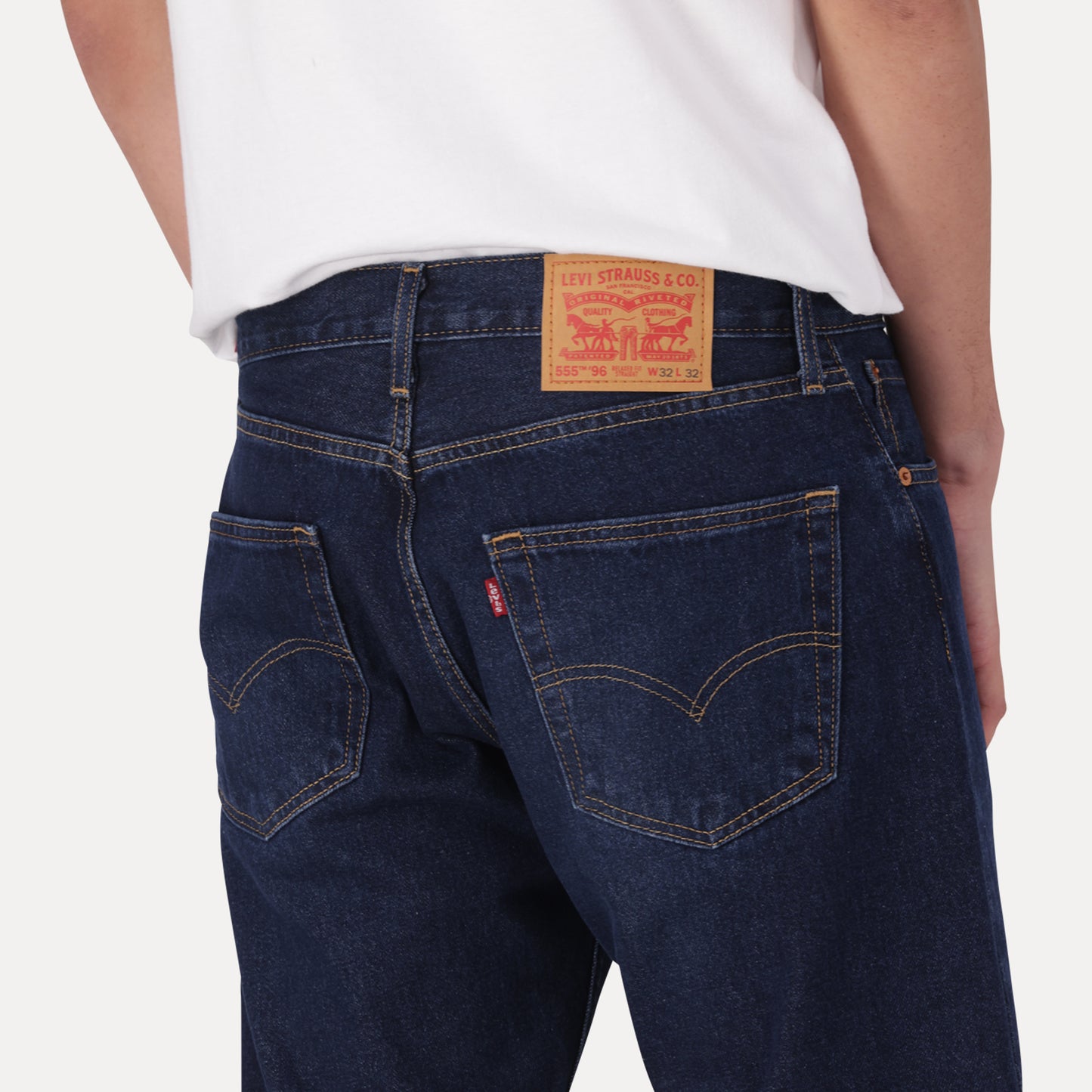 LEVI'S® MEN'S 555™ RELAXED STRAIGHT JEANS - DARK INDIGO - WORN IN