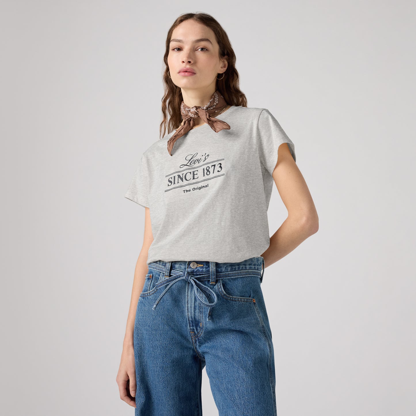 LEVI'S® WOMEN'S GRAPHIC BOXY T-SHIRT - NEUTRAL