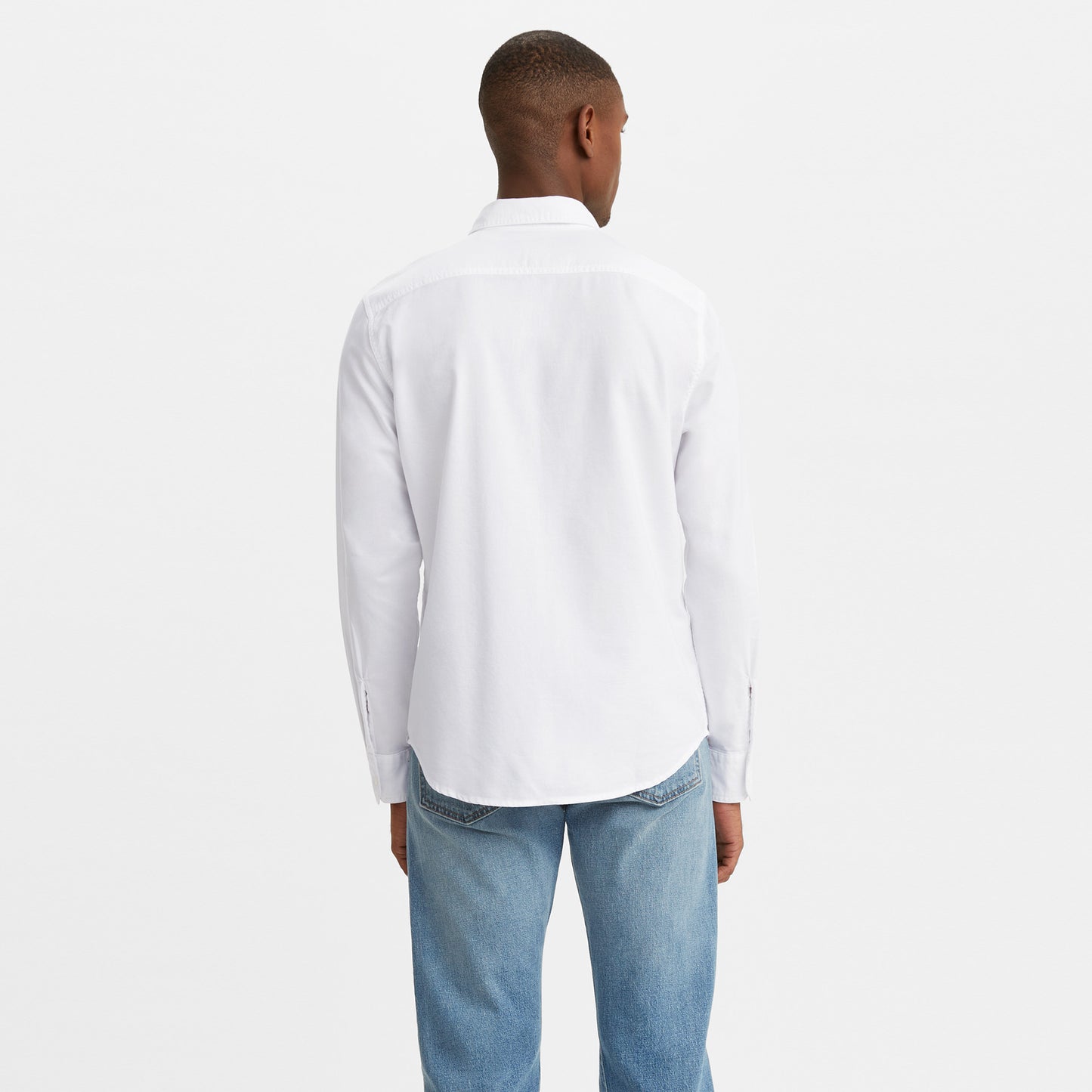 LEVI'S® MEN'S CLASSIC POCKET STANDARD FIT SHIRT - NEUTRAL