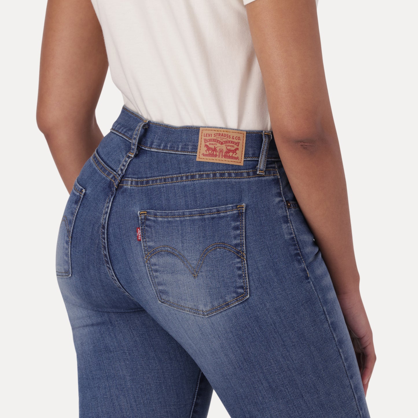 LEVI'S® CURVY HIGH-RISE SUPERSKINNY - MED INDIGO - WORN IN