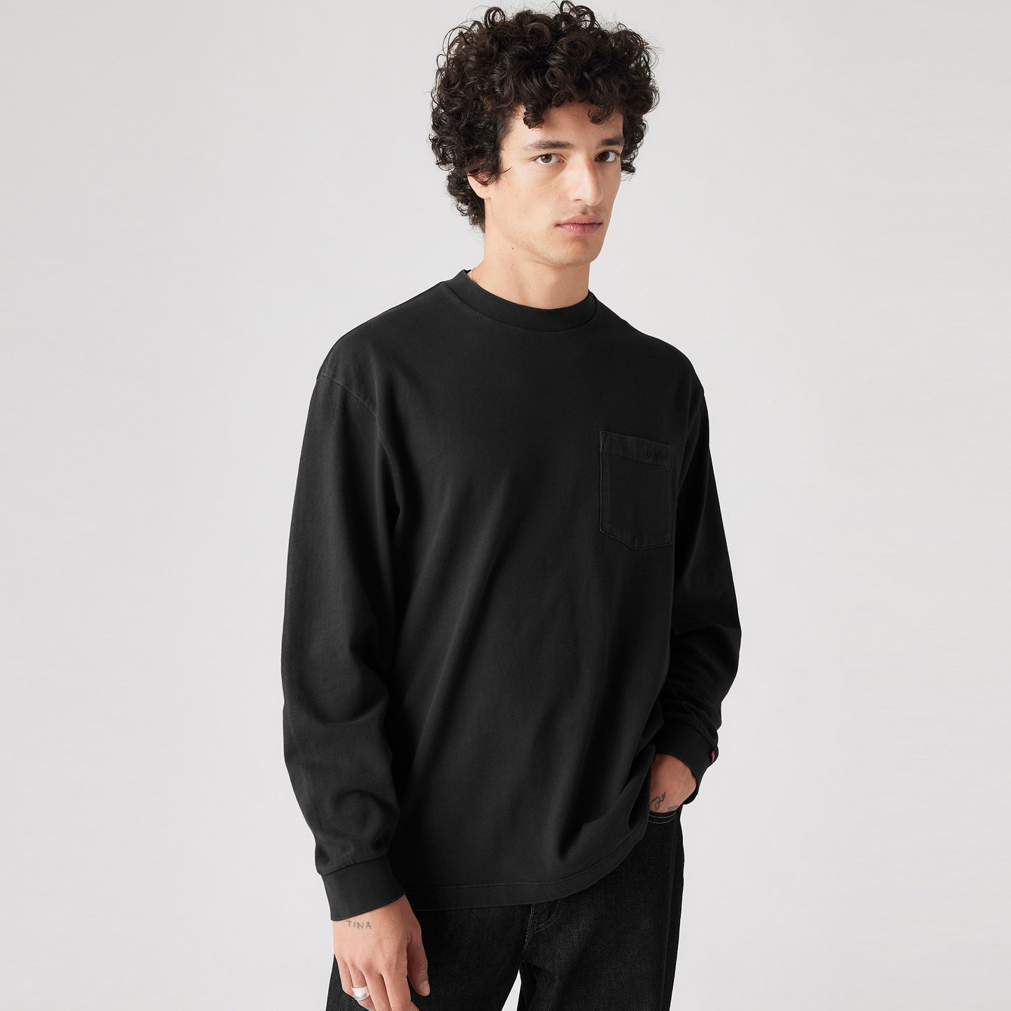 LEVI'S® MEN'S LONG-SLEEVE AUTHENTIC POCKET T-SHIRT - BLACK