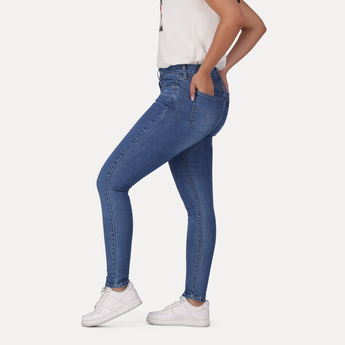 LEVI'S® WOMEN'S CURVY SUPER SKINNY  - MED INDIGO - WORN IN