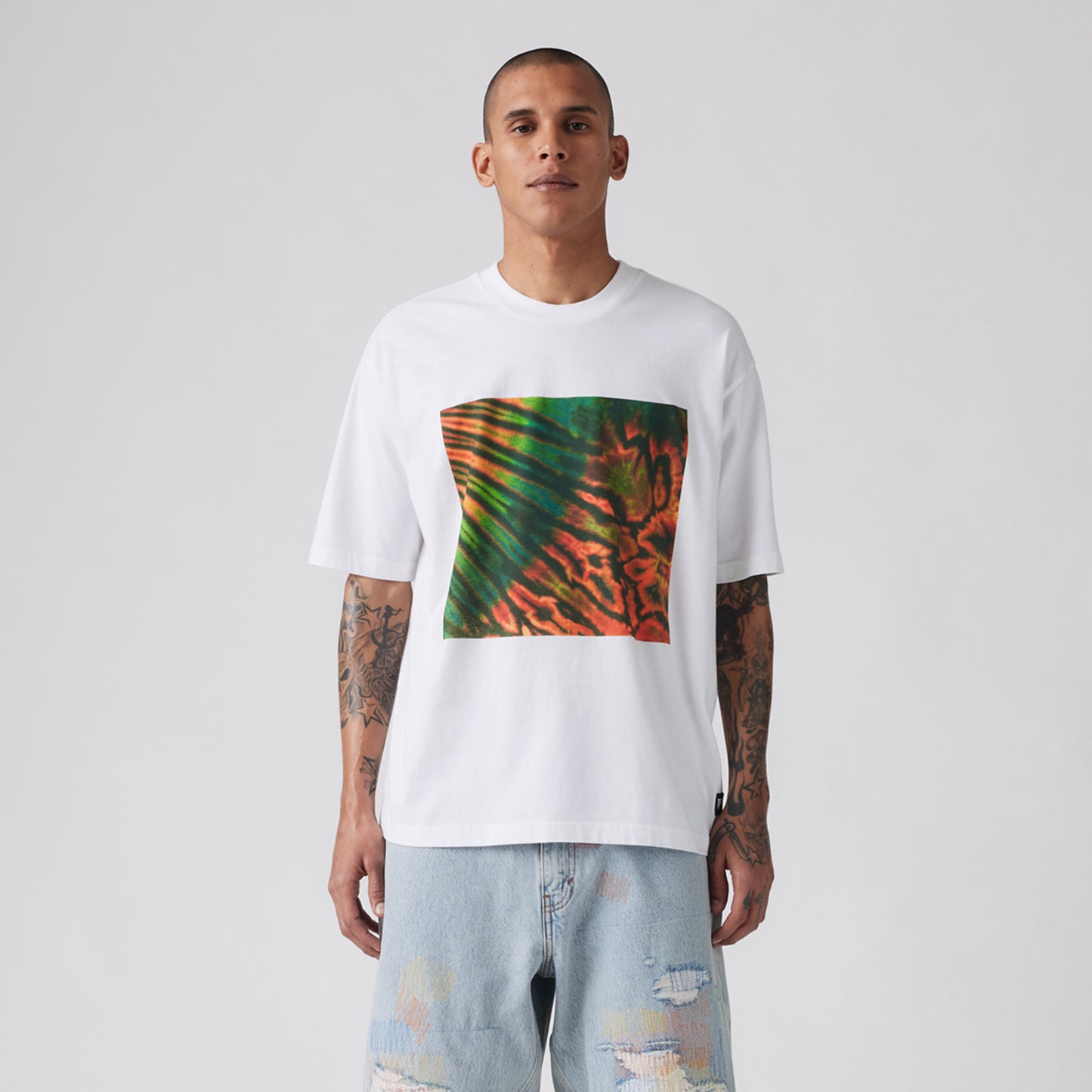 LEVI'S® SKATEBOARDING MEN'S GRAPHIC BOXY T-SHIRT - WHITE