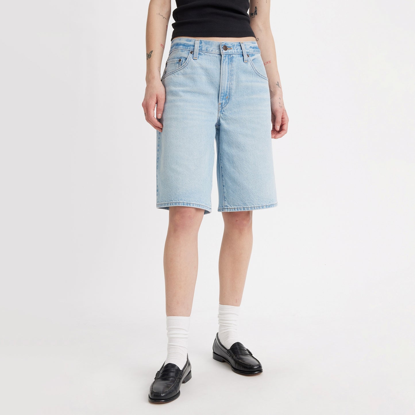 LEVI'S® WOMEN'S BAGGY DAD JORTS - LIGHT INDIGO - WORN IN