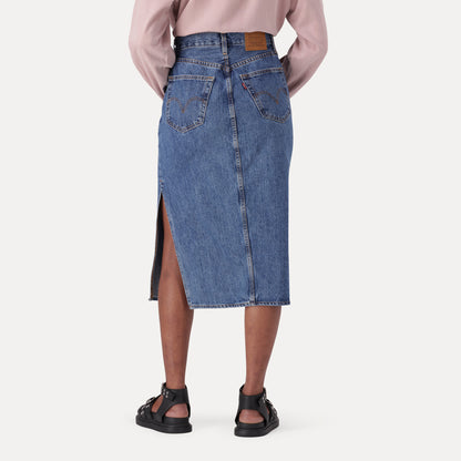 LEVI’S® WOMEN'S SIDE SLIT SKIRT - MED INDIGO - WORN IN