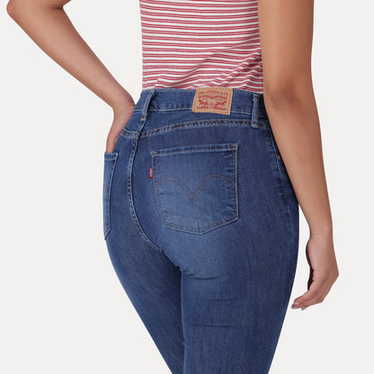 LEVI'S® WOMEN'S CURVY SKINNY  - MED INDIGO - WORN IN