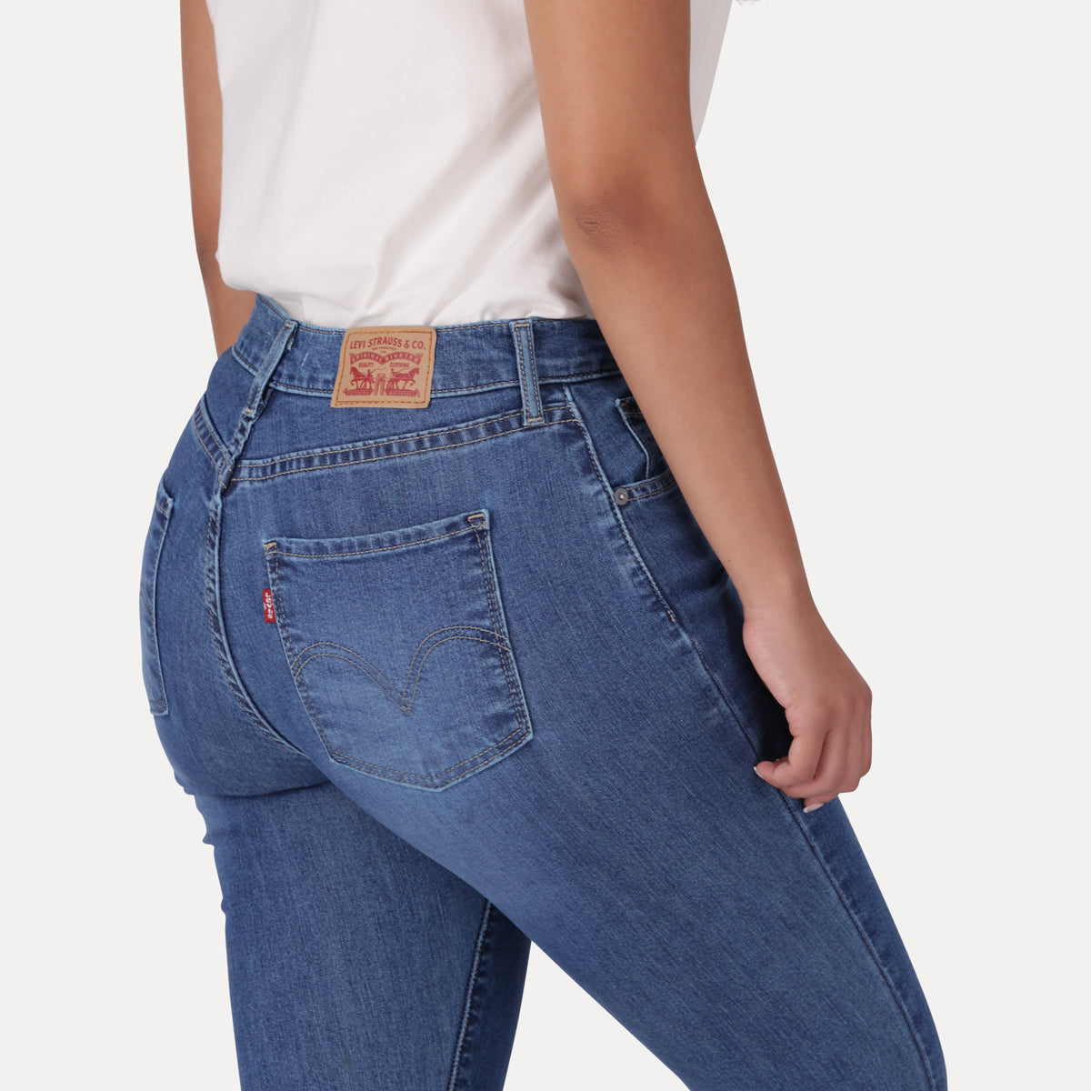 LEVI'S® WOMEN'S CURVY SUPER SKINNY  - MED INDIGO - WORN IN