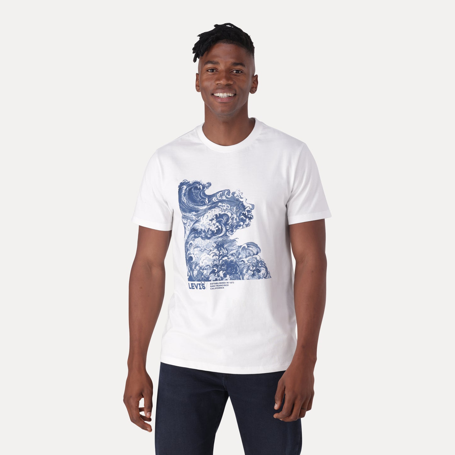 LEVI'S® MEN'S RELAXED FIT SHORT-SLEEVE GRAPHIC T-SHIRT - WHITE