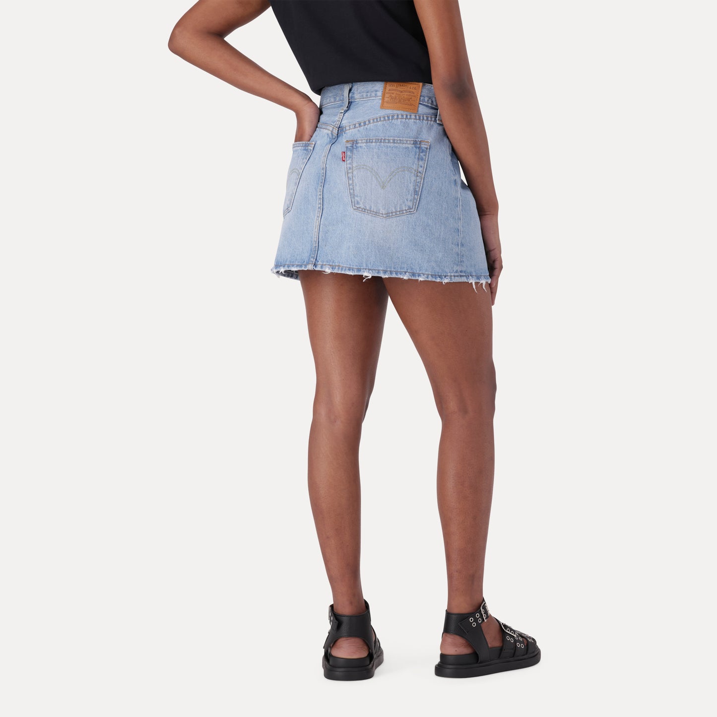 LEVI'S® WOMEN'S ICON SKIRT - LIGHT INDIGO - WORN IN