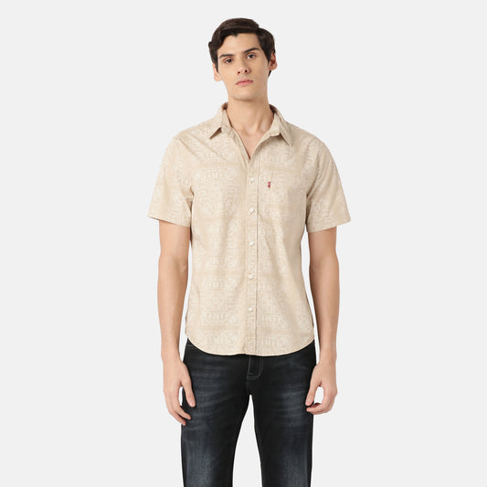 LEVI'S® MEN'S SHORT-SLEEVE CLASSIC STANDARD FIT SHIRT - TAN