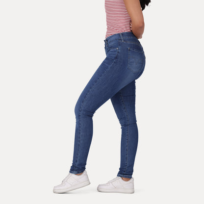 LEVI'S® WOMEN'S CURVY SKINNY  - MED INDIGO - WORN IN