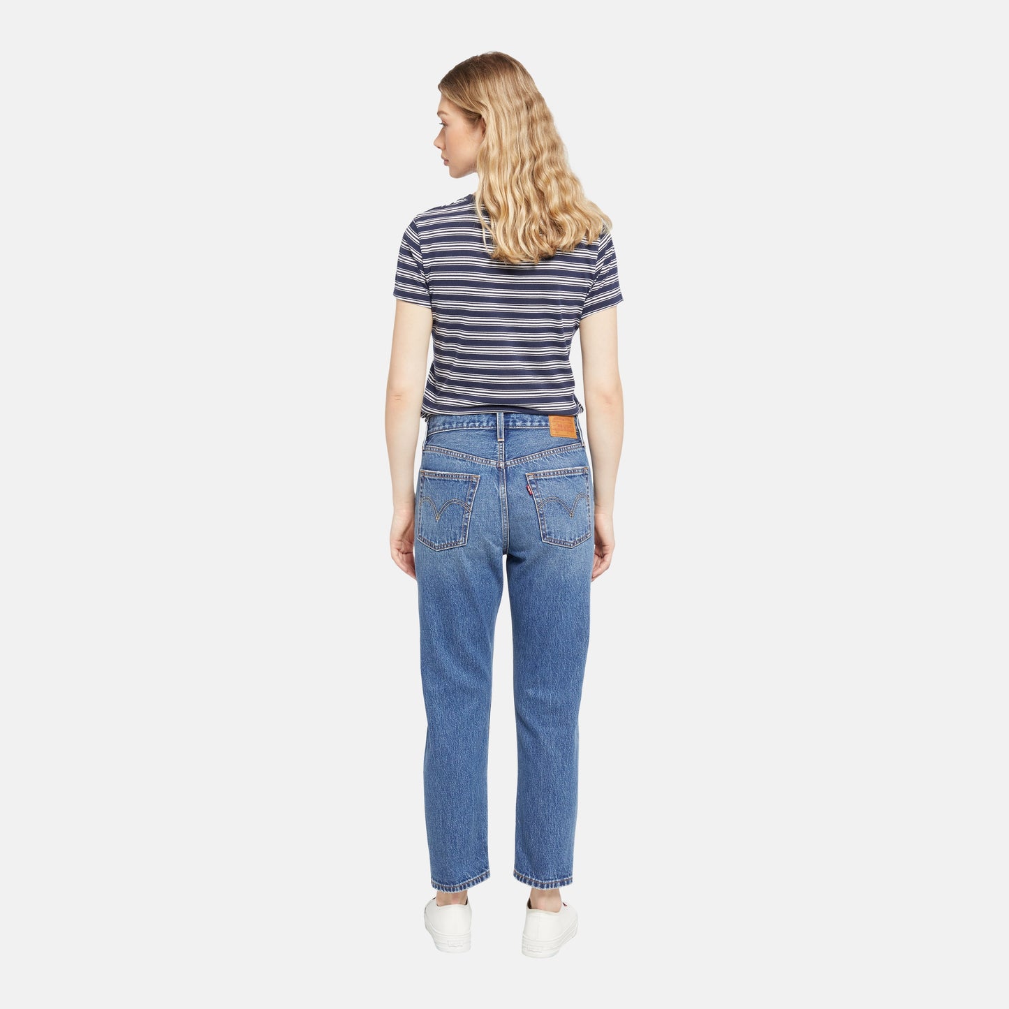 LEVI'S® WOMEN'S 501® ORIGINAL CROPPED JEANS - MED INDIGO - WORN IN