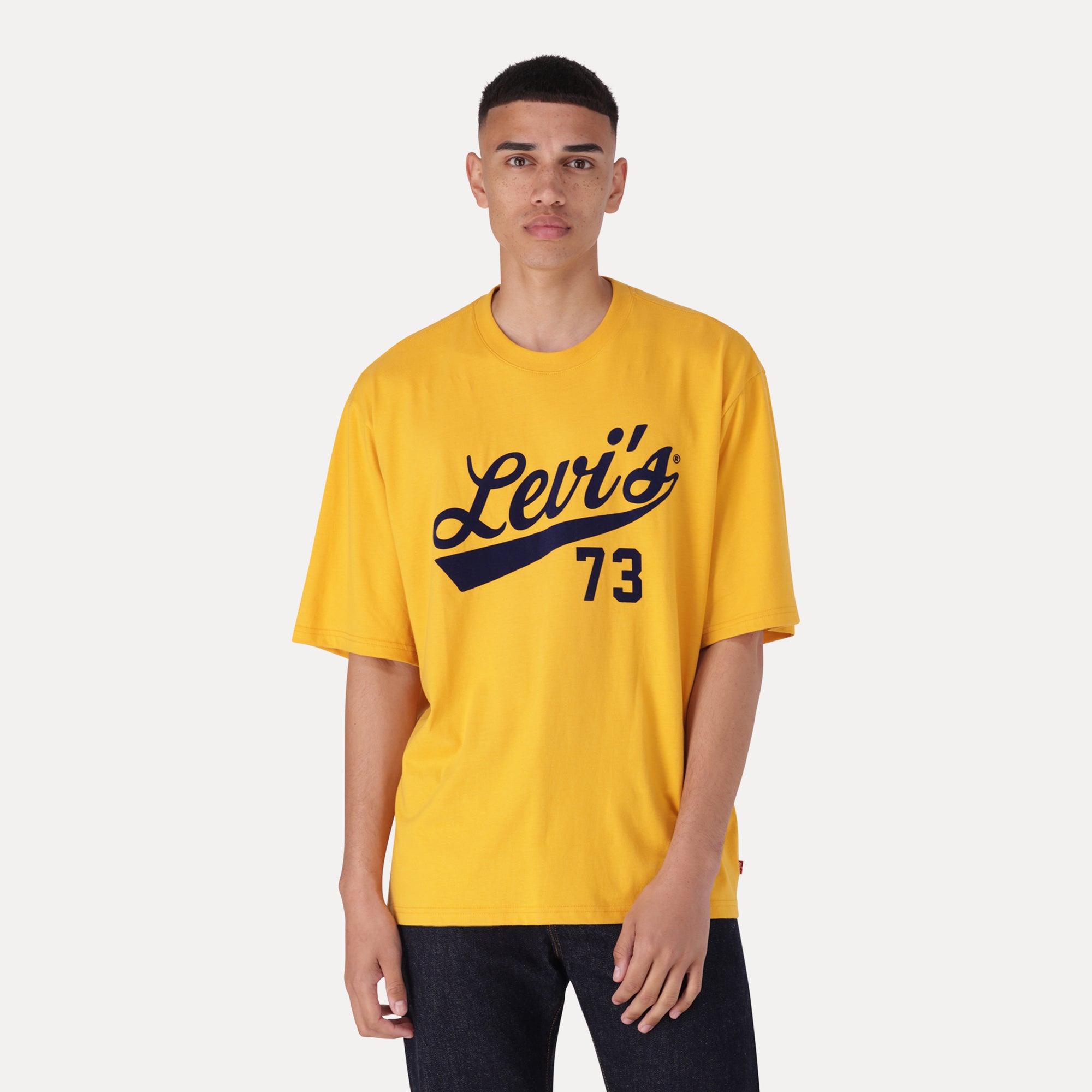 LEVI S MEN S HALF SLEEVE T SHIRT YELLOW