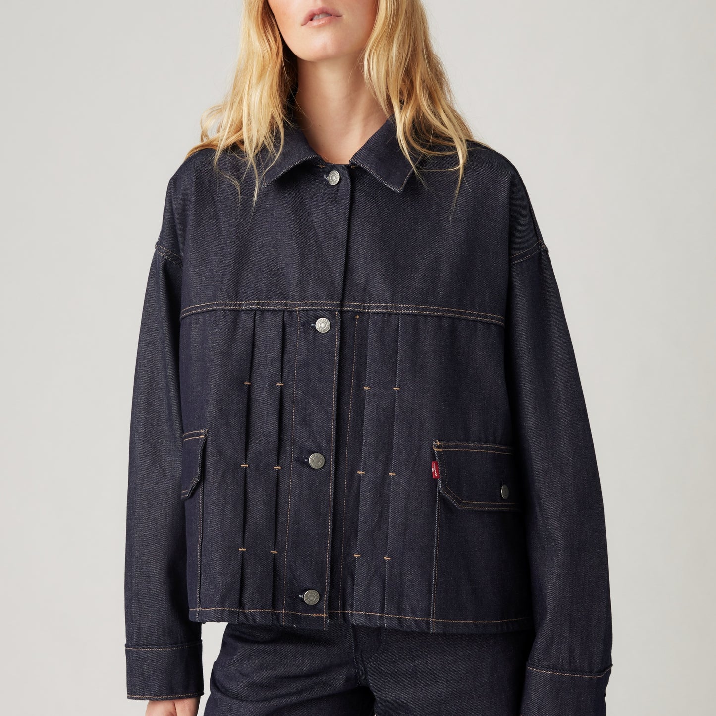 LEVI'S® WELLTHREAD® WOMEN'S IRIS RELAXED TYPE II TRUCKER JACKET - DARK INDIGO - FLAT FINISH