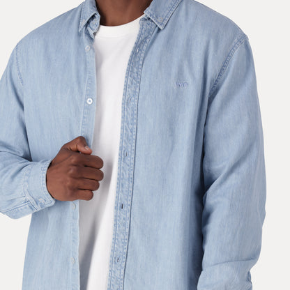 LEVI’S® MEN’S AUTHENTIC BUTTON-DOWN SHIRT - LIGHT INDIGO - WORN IN