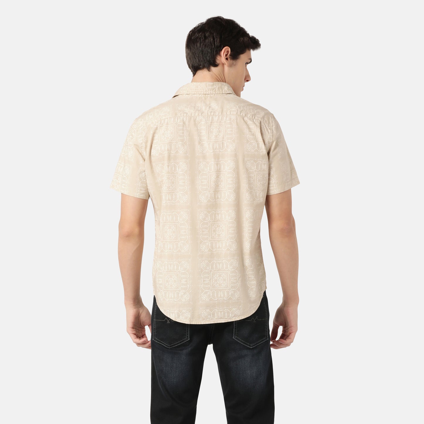 LEVI'S® MEN'S SHORT-SLEEVE CLASSIC STANDARD FIT SHIRT - TAN