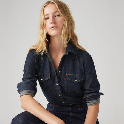 LEVI'S® WOMEN'S ICONIC WESTERN SHIRT - DARK INDIGO - FLAT FINISH