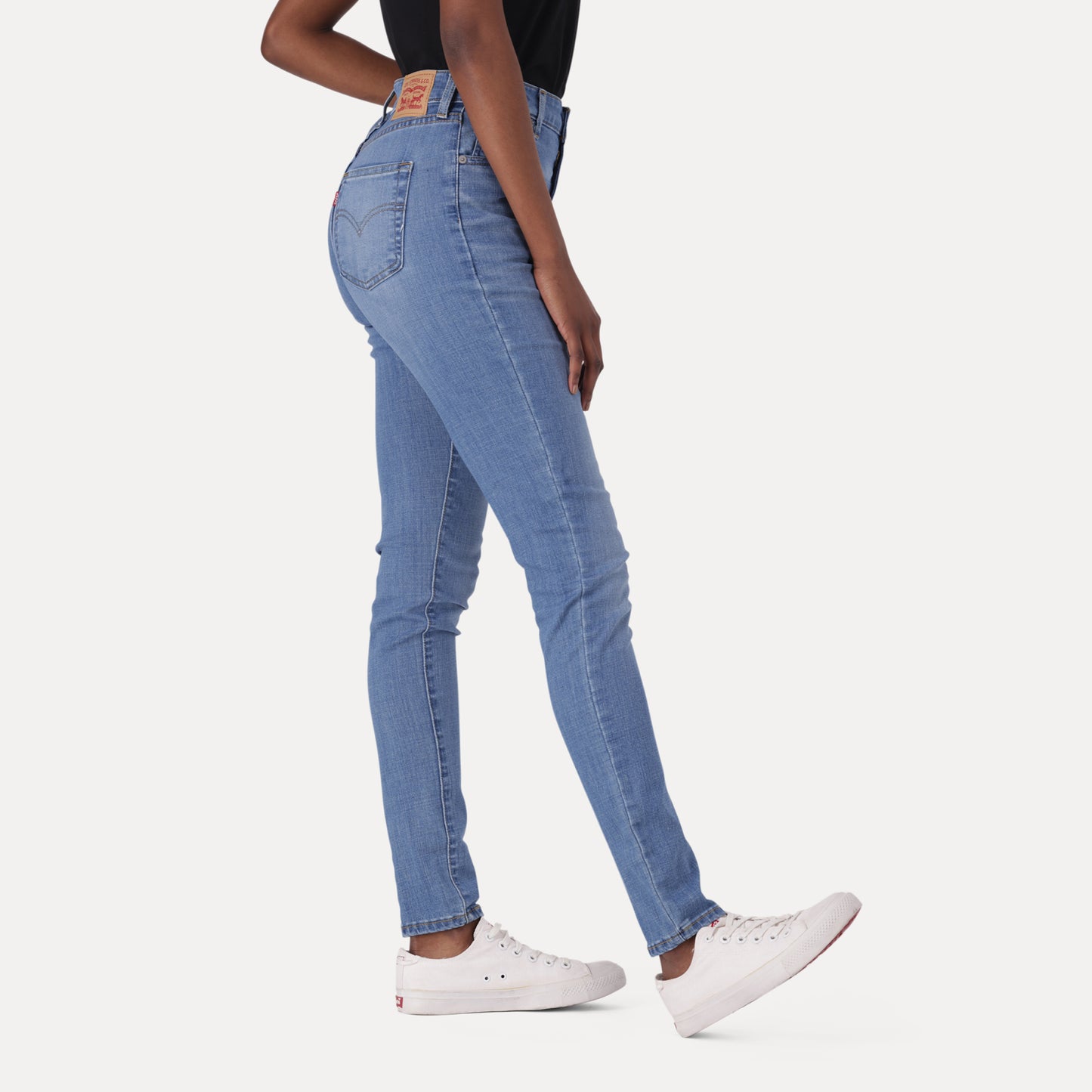 LEVI’S® WOMEN'S 721 HIGH-RISE SKINNY JEANS - MED INDIGO - WORN IN