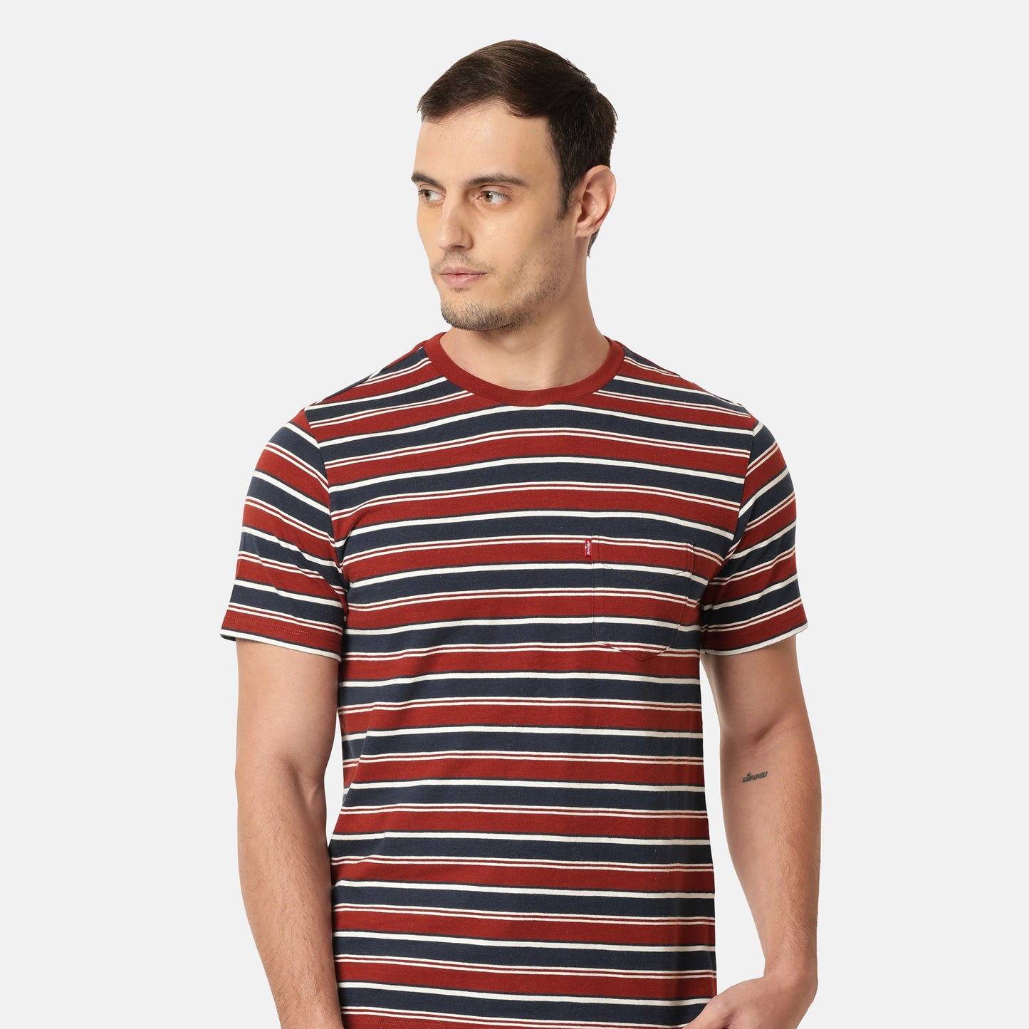 LEVI'S® MEN'S CLASSIC POCKET T-SHIRT - MULTI-COLOR