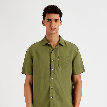 LEVI'S® MEN'S SOLID REGULAR FIT SHIRT - GREEN