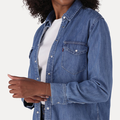 LEVI'S® WOMEN'S ICONIC WESTERN SHIRT - MED INDIGO - FLAT FINISH