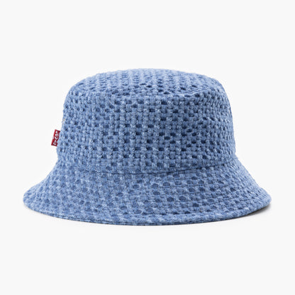 LEVI'S® WOMEN'S WOVEN DENIM BUCKET HAT - BLUE