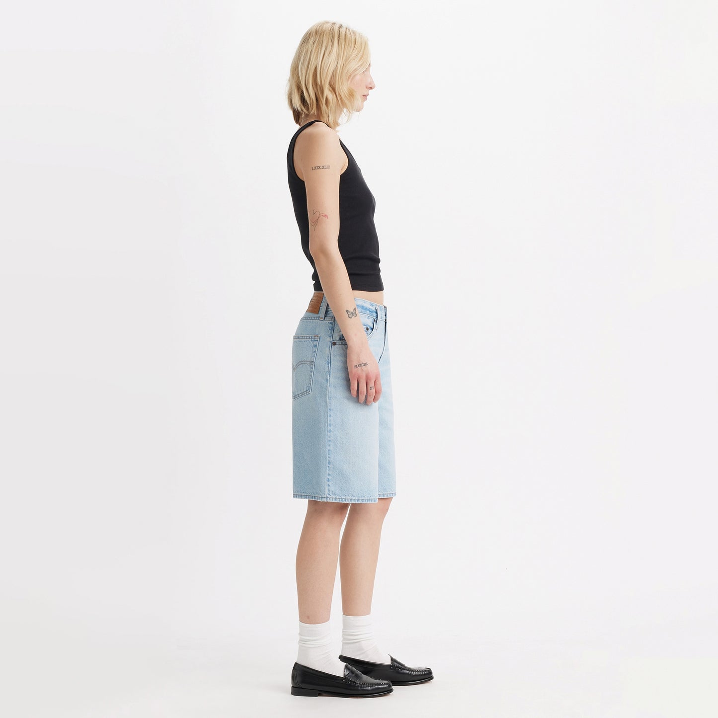 LEVI'S® WOMEN'S BAGGY DAD JORTS - LIGHT INDIGO - WORN IN